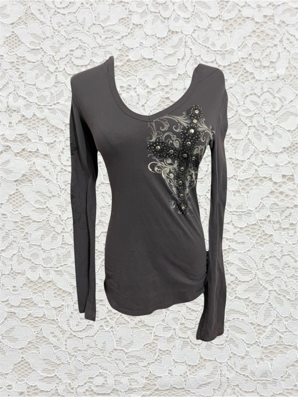 vintage cyber y2k embellished cross and wing long sleeve graphic top